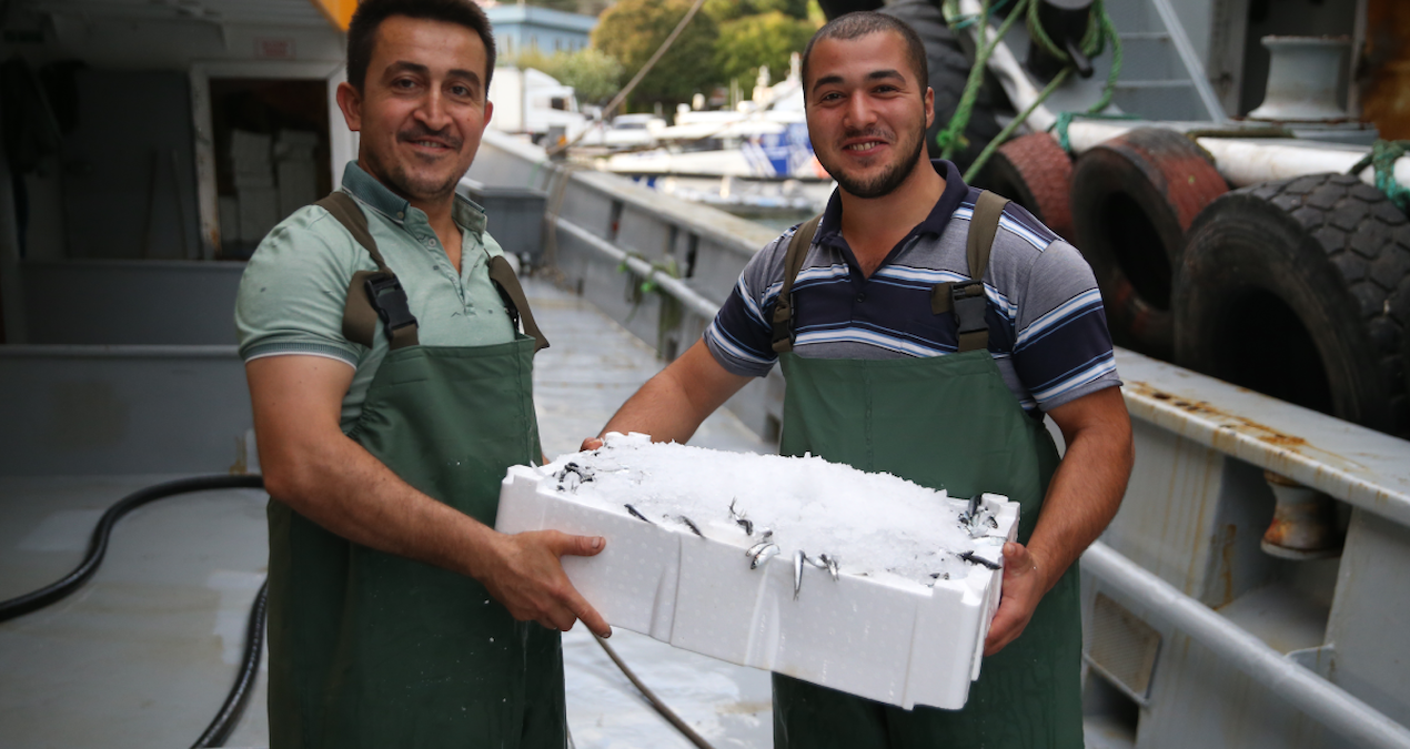 denizden bereket yagdi 1500 tlden kapis kapis gitti 2hu54GrL