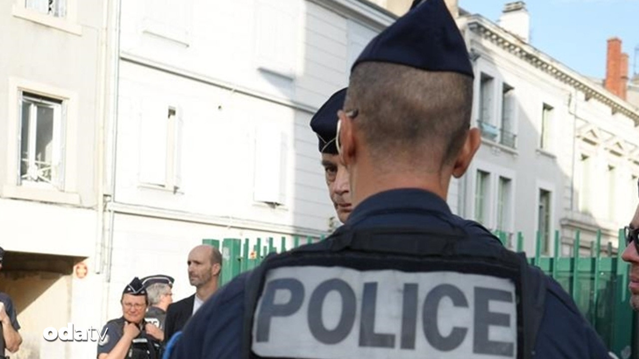 fransada bir genci tokatlayan polise sorusturma acildi vSFNwFap