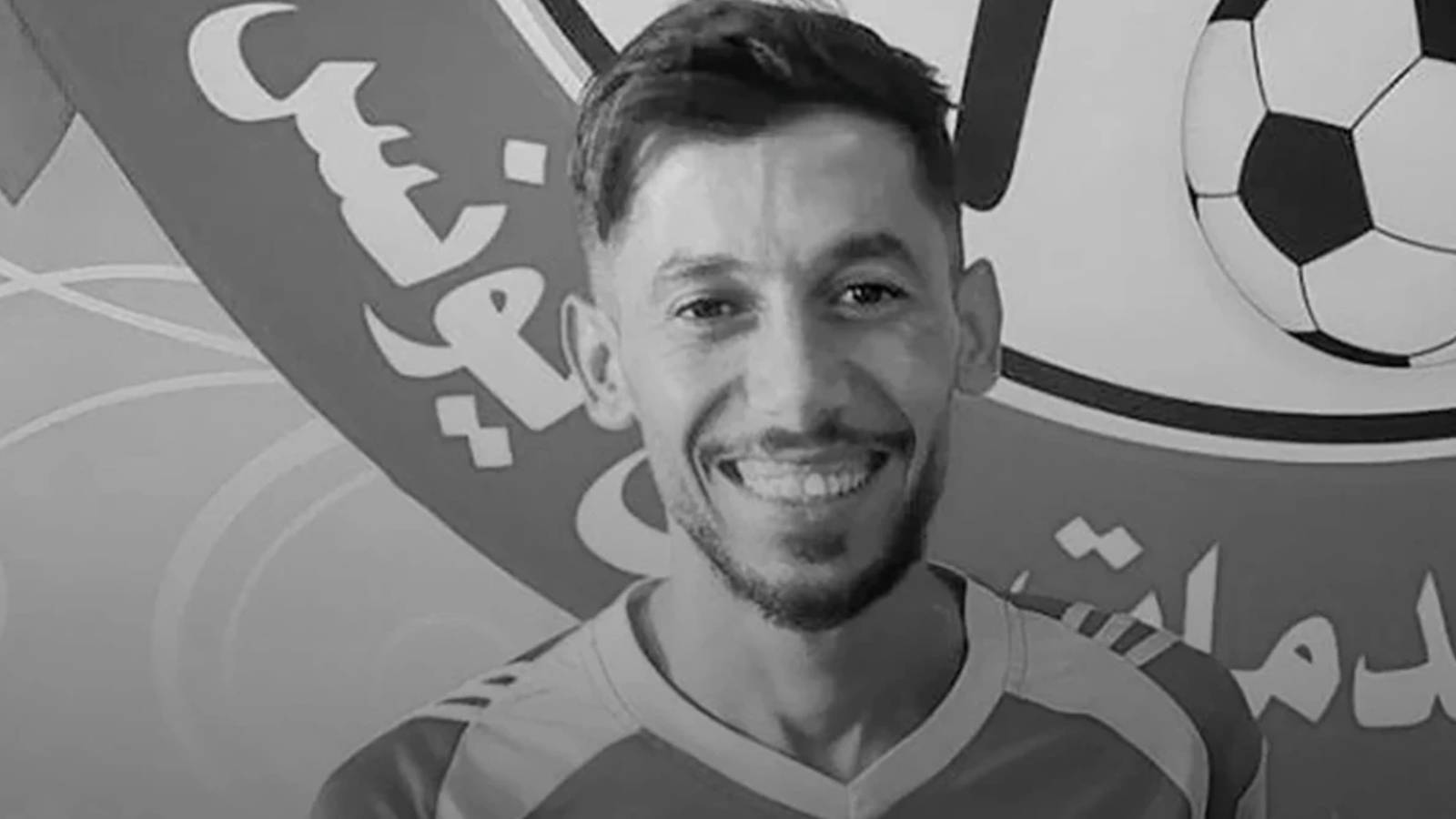 israil gazzede yardim bekleyenlere saldirdi filistinli futbolcu hayatini kaybetti xXVfrwGk