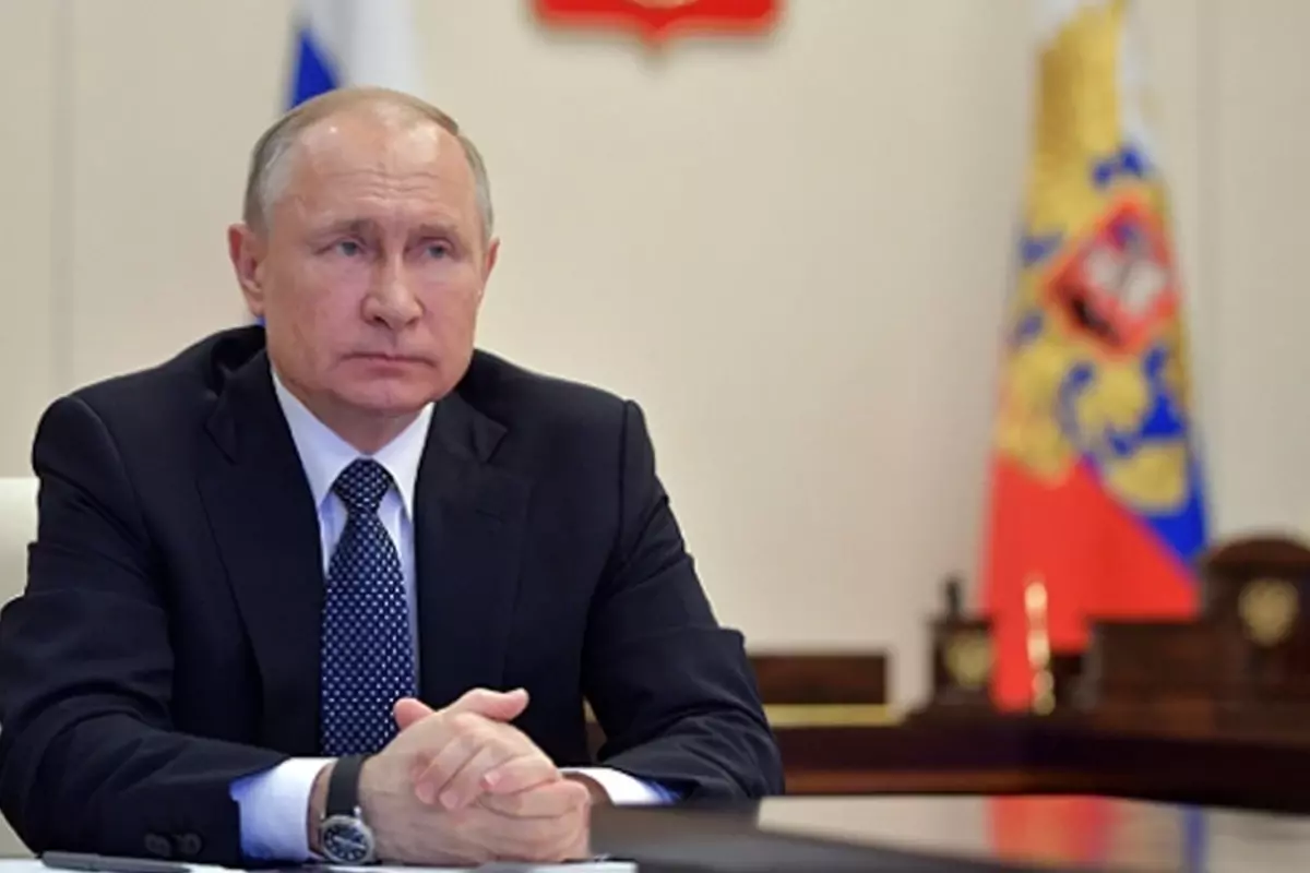 rusyayi sarsan supheli olumler putin soke oldu JJgKUNsO