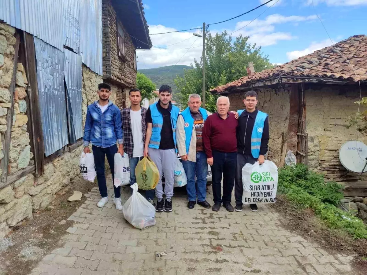 kopenez koyundeki yangin magdurlarina yardim eli EUEEyExT.jpg