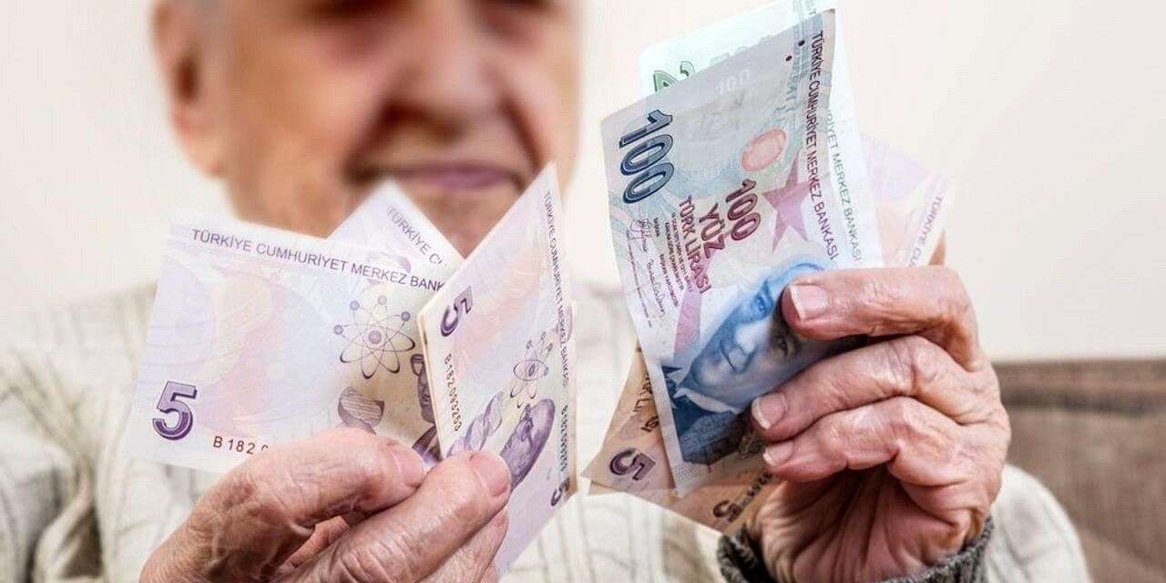 o ulkeye giden emekliye 12 bin lira verilecek IMwuTYcB