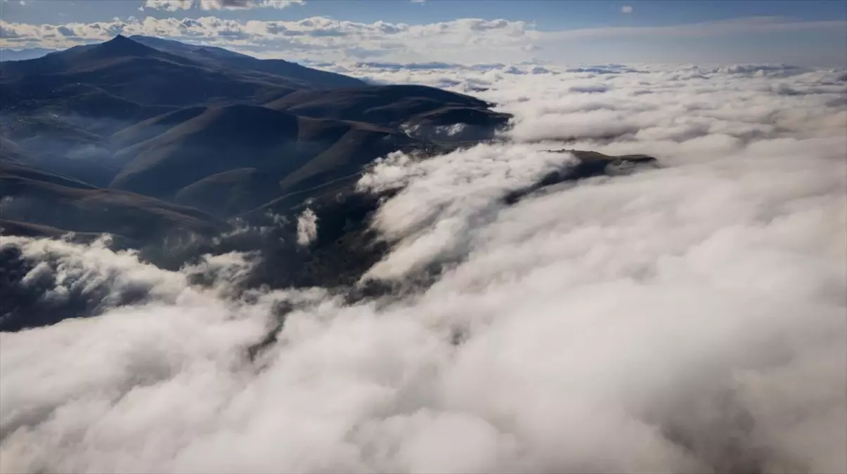 sultan murat yaylasinin sis manzarasi ziyaretcileri buyuluyor Ar9JCevw.jpg