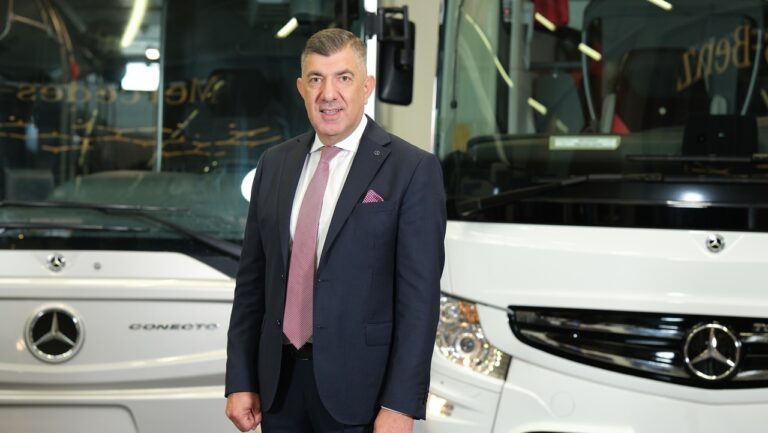 mercedes-benz-turk-otobus-pazarlama-ve-satis-direktoru-osman-n-aksoy-omniplus-on-sektorde-devrim-yaratiyor-K7IrBcb3.jpg