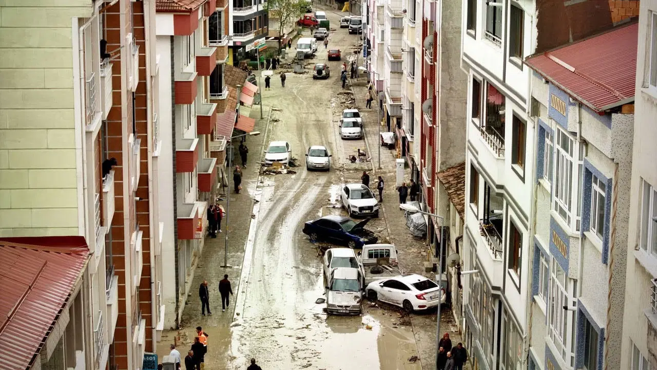 Kolombiya’da Kanlı Çatışma: 50 Kişi Hayatını Kaybetti
